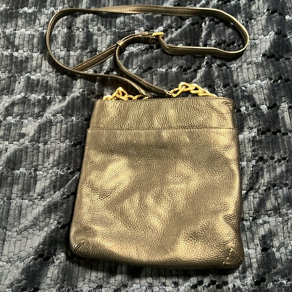 Pre- loved Michael Kors black leather Crossbody - Picture 2 of 9